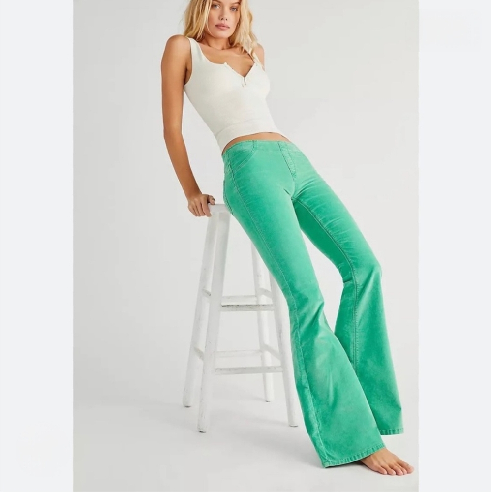 We The Free Penny Pull-on Corduroy Flares sz 34 Kelly Green NWOT